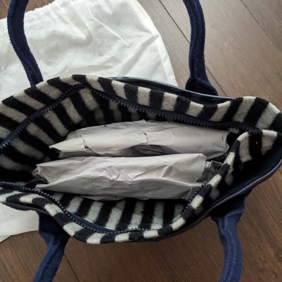 Agnes B handbag - Picture 3 of 3